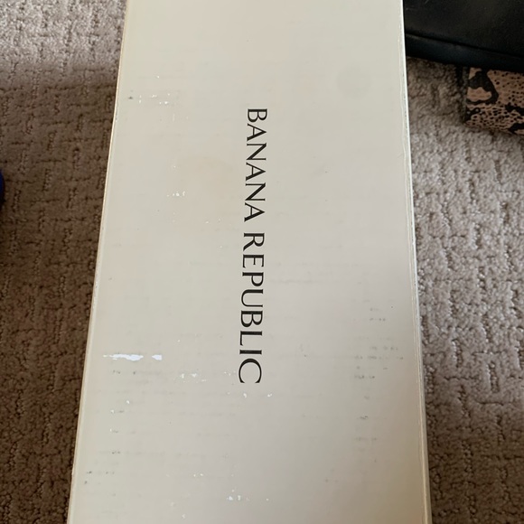 Banana republic Alani flats. Blue suede 8.5 - Picture 7 of 7